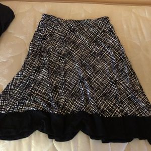 ANN TAYLOR Black & White Skirt